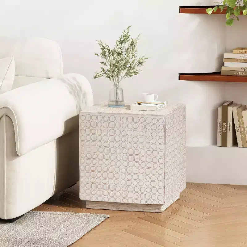 Modern Cube Edge Tables Are Suitable For Outdoor / Indoor Use
