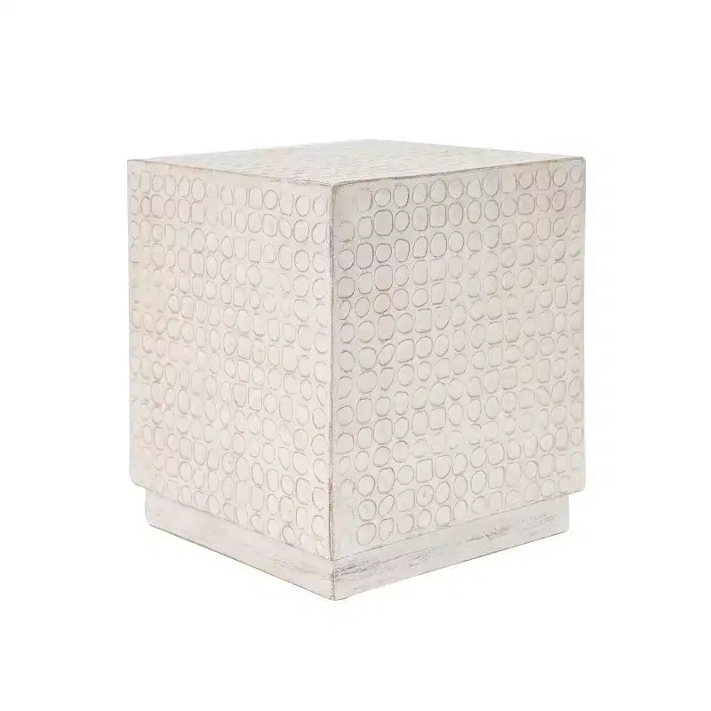 Les tables Cube Edge modernes conviennent à une utilisation en extérieur et en intérieur