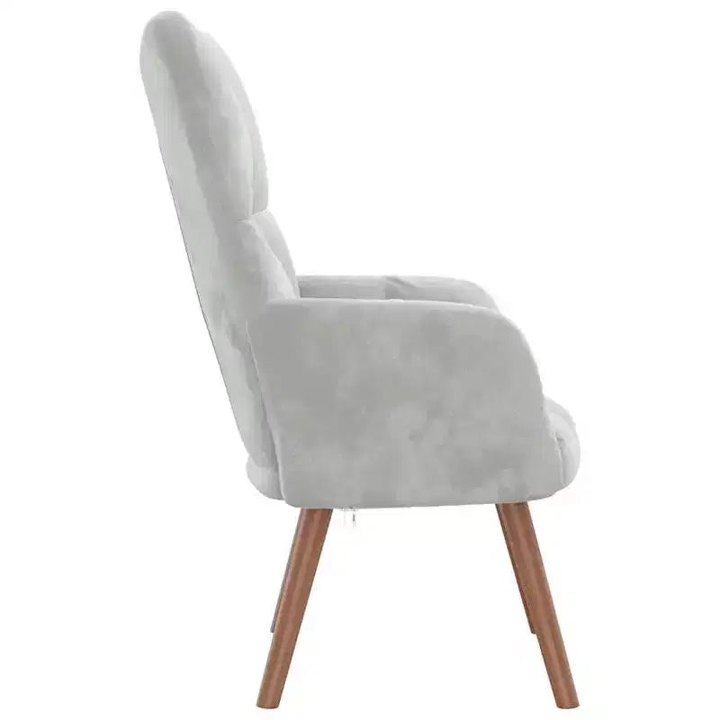 Fauteuil moderne en velours gris clair avec pieds en bois, assise en mousse épaisse rembourrée, blocs esthétiques sur le dossier - Gris clair