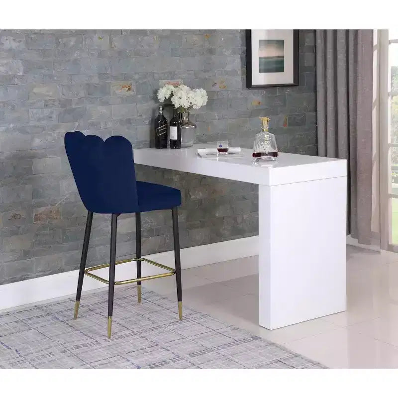 Tabouret en velours marine