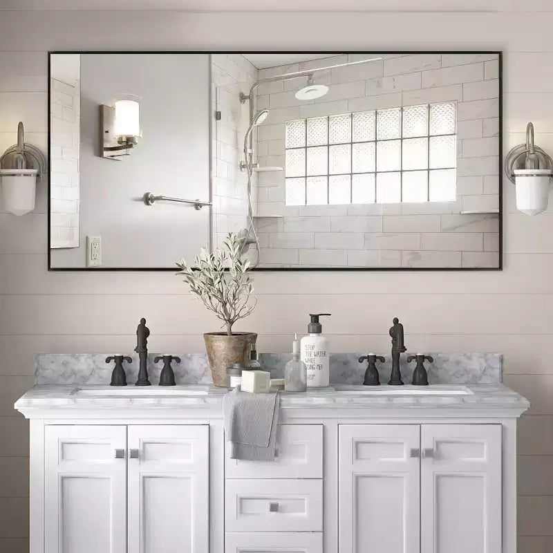 Miroir mural de salle de bain rectangulaire encadré en métal noir de 34 po L x 71 po H