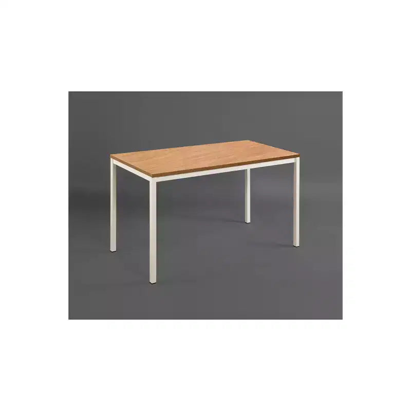 Bureau d'ordinateur contemporain en bois et métal