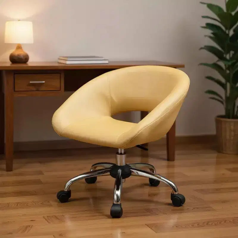 Fauteuil de bureau pivotant et roulant en similicuir beige et argenté, réglable en hauteur